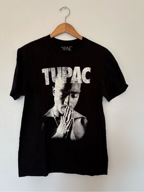 Men's Tupac graphic tee size M